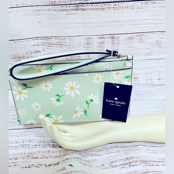 NWT Kate Spade Lucy Day Tripper Daisy Medium L-Zip Wristlet - Picture 4 of 8